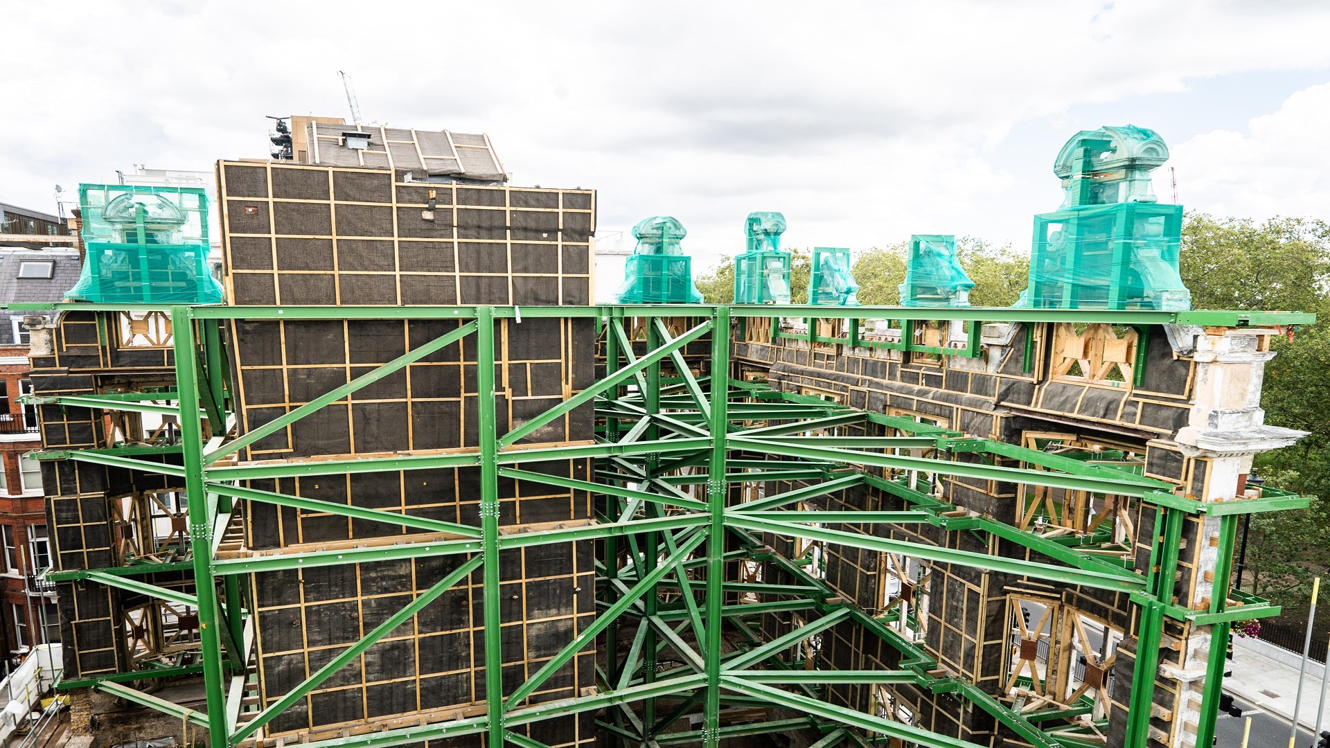 https://www.decontaminateuk.com/wp-content/uploads/2023/05/circular-economy-cambridge-house-steel_.jpg